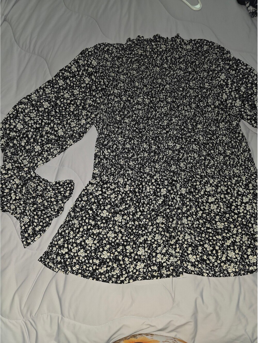 Kay+jay Women’s Smocked Ribbed Turtle Neck Top - Black/White Floral - Large